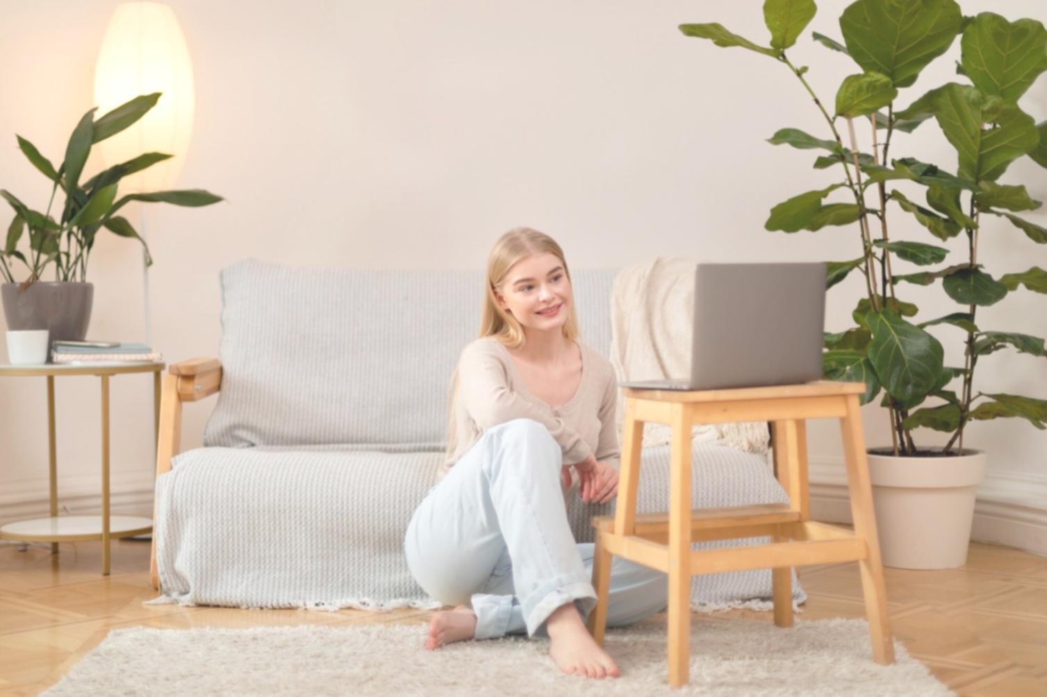 Graphiques et données financières sur un écran d'ordinateur